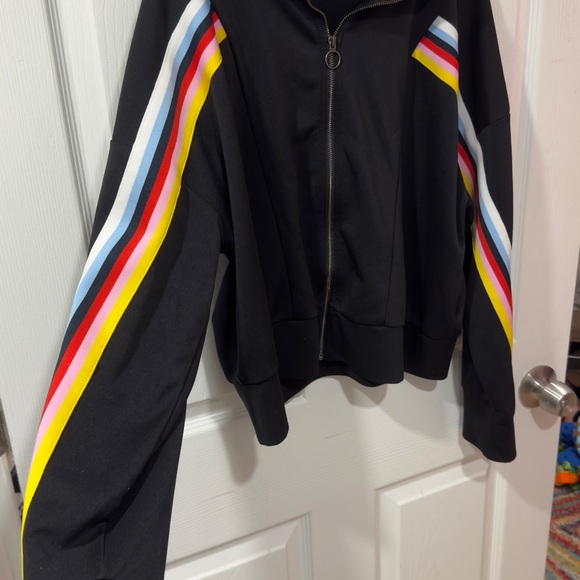 Express cropped jacket size large with rainbow accent - Picture 7 of 7